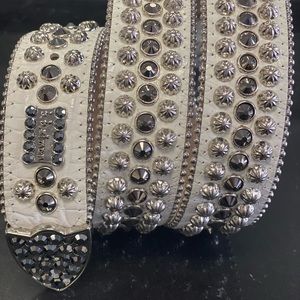 WHITE/BLACK DIAMONDS